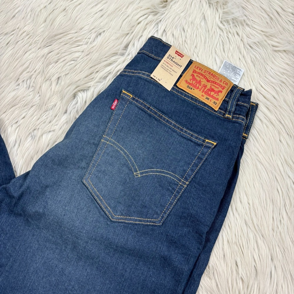 NWT Levi's Men's 35 x 32 Medium Wash 514 Straight Leg‎ Jeans Classic - Picture 2 of 7
